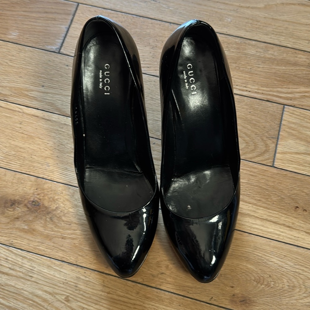 Gucci Black Pumps / Heels Made in Italy